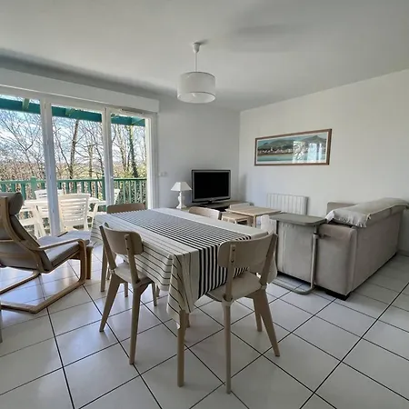 Confort A : T2 Pour 2 Pers., Balcon-terrasse, Cuisine Equipee, Parking, Acces Internet - Fr-1-495-133 Apartment Cambo-les-Bains