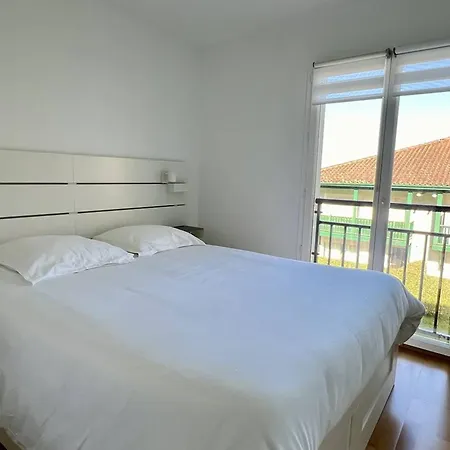 Confort A : T2 Pour 2 Pers., Balcon-terrasse, Cuisine Equipee, Parking, Acces Internet - Fr-1-495-133 Cambo-les-Bains